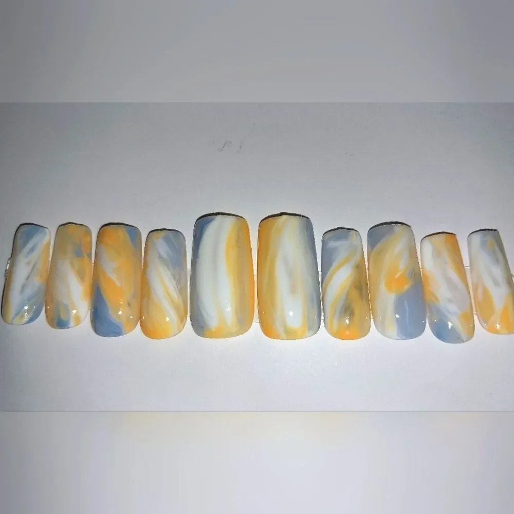Hand crafted custom 10pc short acrylic press on nails size large
